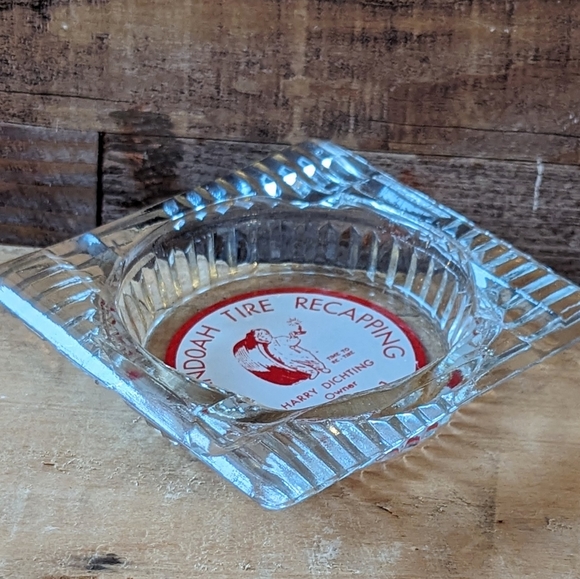 Vintage Glass Shenandoah Tire Ashtray - Picture 6 of 9